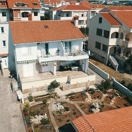 Apartments Katra Новаля Екстериор снимка