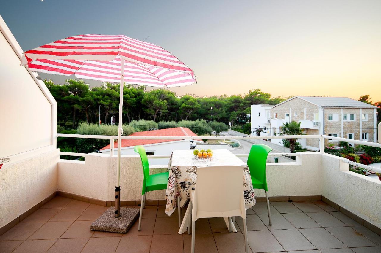 Apartments Katra Новаля Екстериор снимка