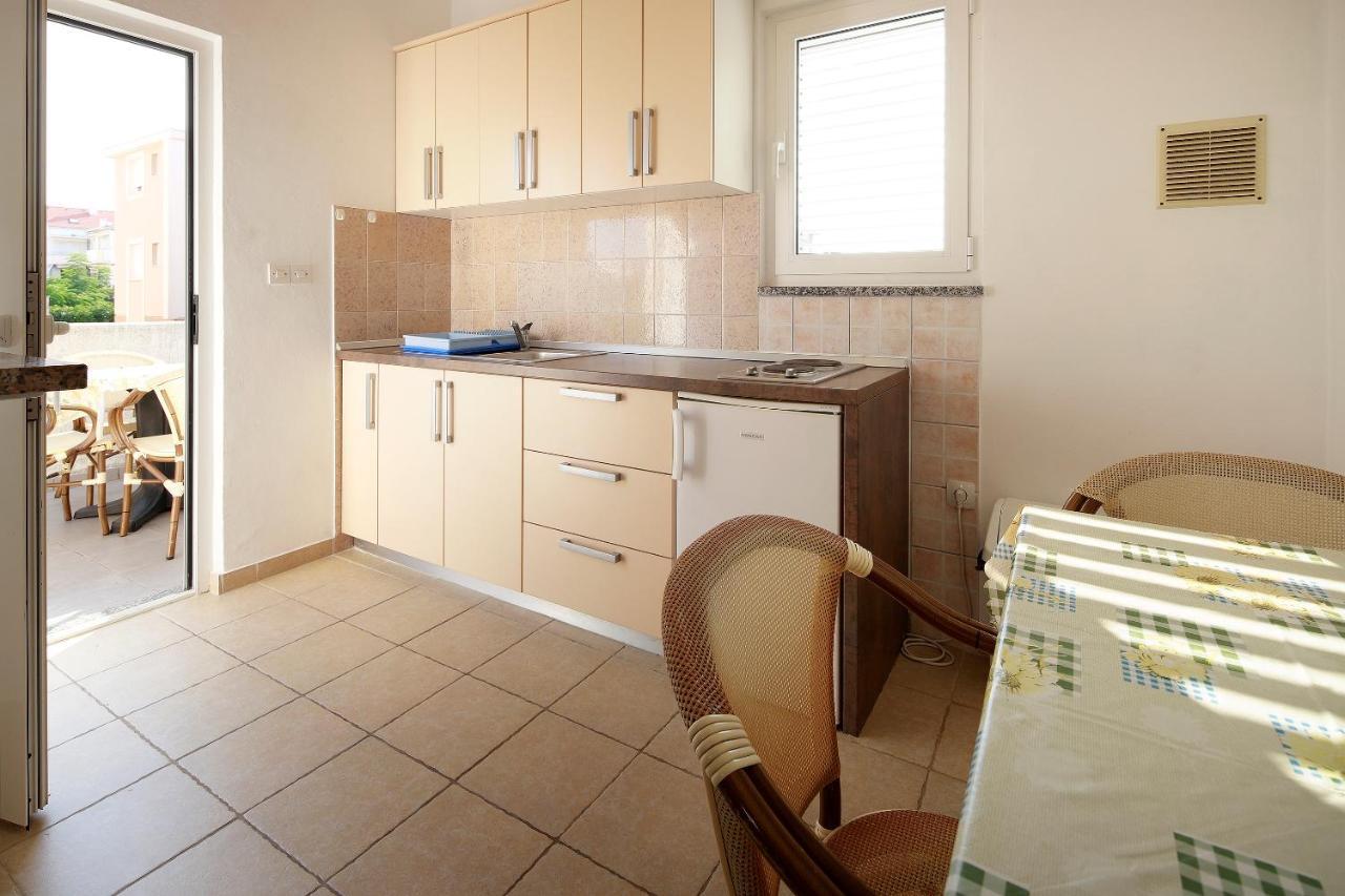 Apartments Katra Новаля Екстериор снимка