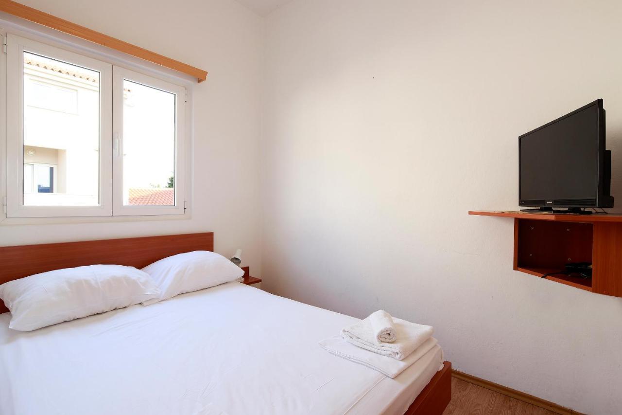 Apartments Katra Новаля Екстериор снимка