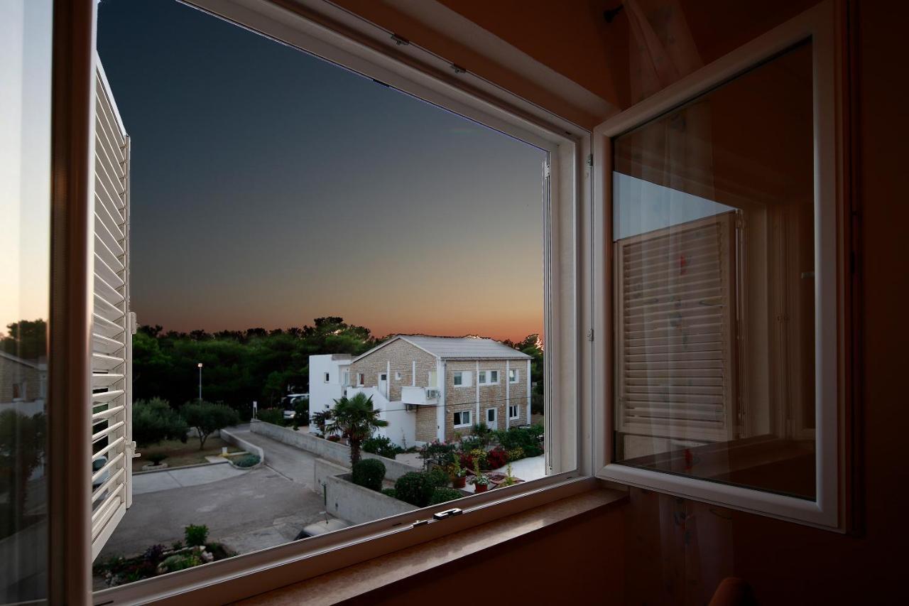Apartments Katra Новаля Екстериор снимка